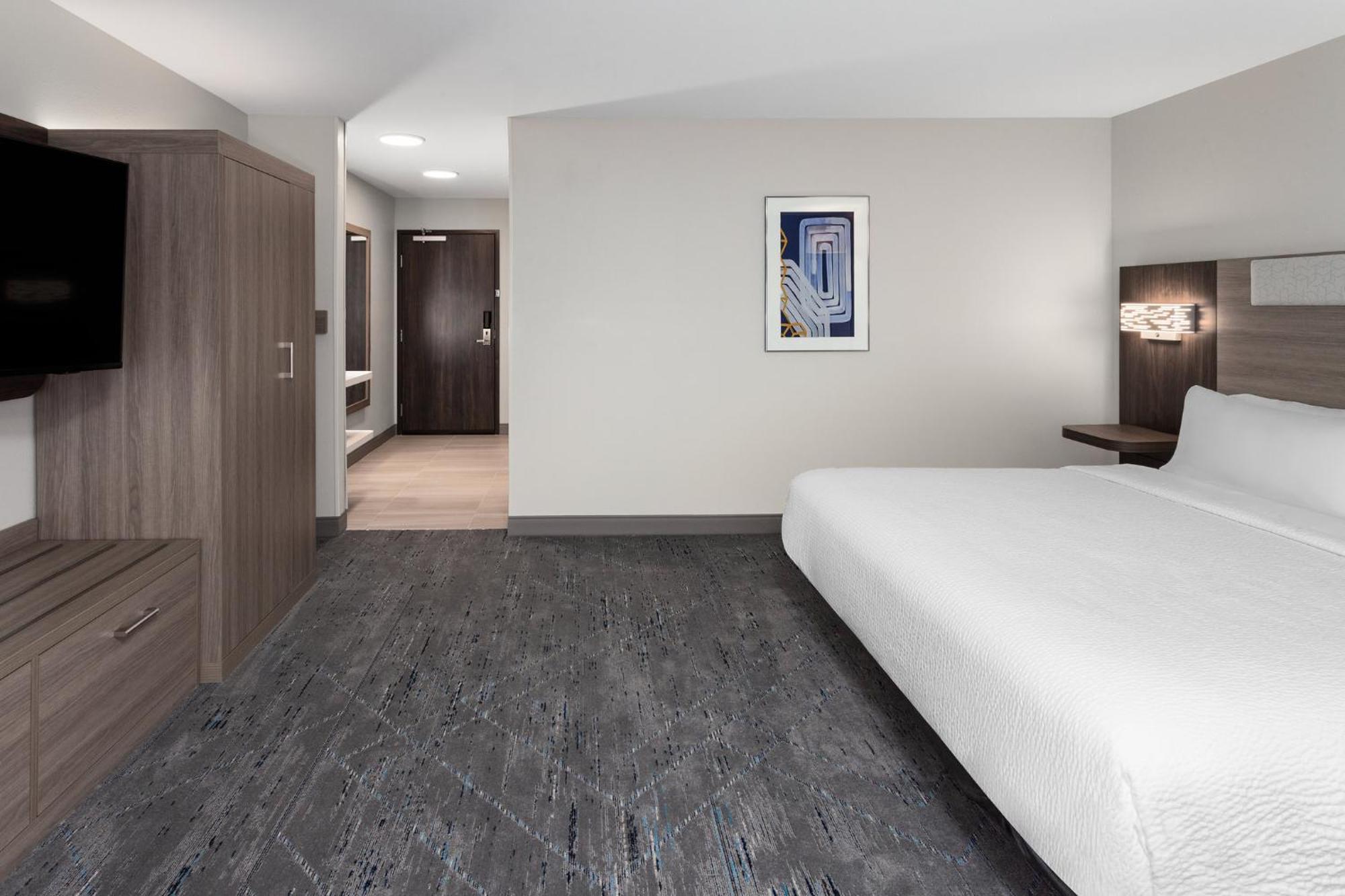Holiday Inn Express & Suites Reedsburg - Dells Area By Ihg Exterior photo